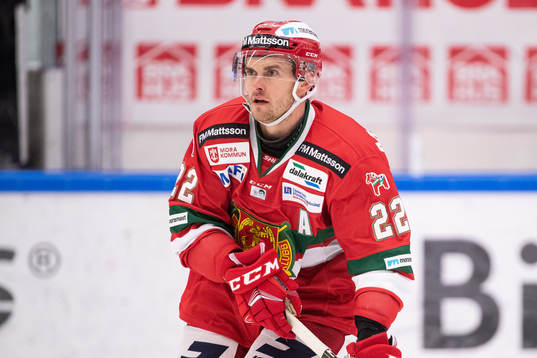 Moras Matt Bailey  i ishockeymatchen i SHL mellan Mora och