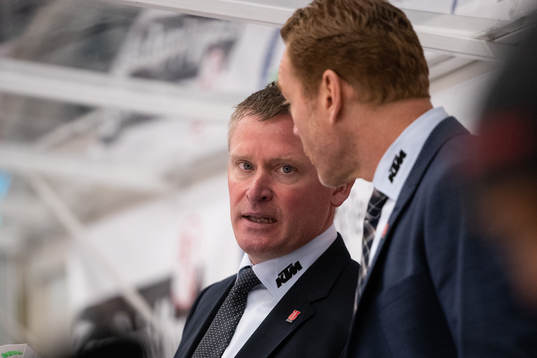 Örebros tränare Niklas Sundblad och Örebros assisterande
