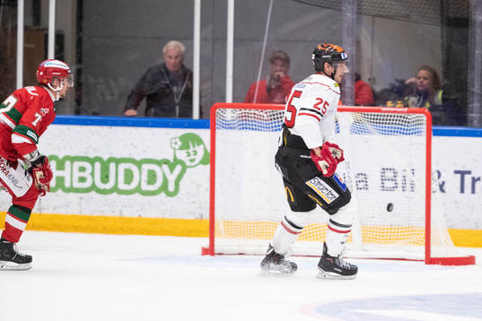 Örebros Anton Hedman gör avgörande mål 2-4 i öppet