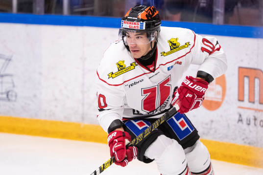 Örebros Shane Harper  i ishockeymatchen i SHL mellan Mora