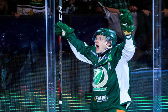 Färjestads Johan Ryno jublar