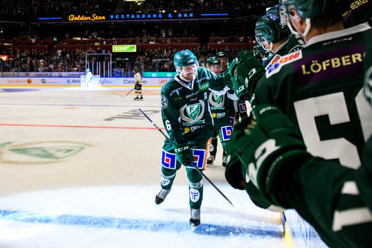 Färjestads Mikael Wikstrand jublar