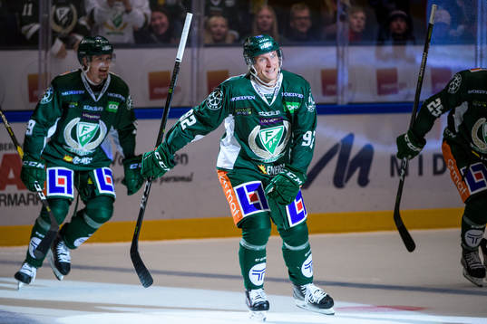 Färjestads Jesper Olofsson jublar