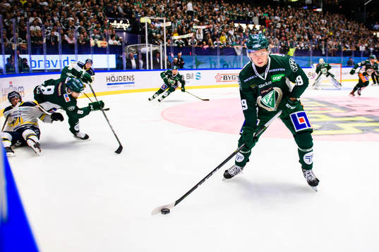 Färjestads Oskar Steen