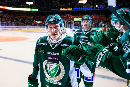 Färjestads Jesper Olofsson jublar