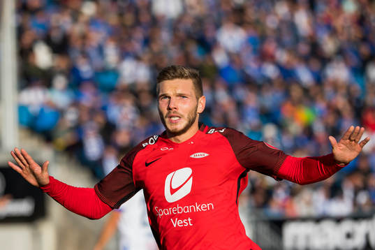 Gilli Rolantsson of Brann celebrates