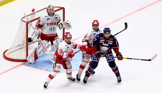 Timrås målvakt Niklas Svedberg, Emil Berglund,