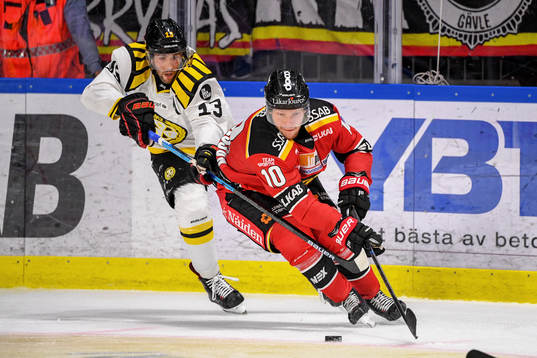 Brynäs Ryan Gunderson och Luleås Einar Emanuelsson