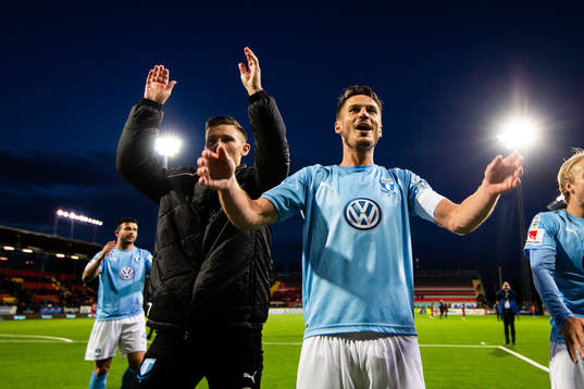 Malmö FFs Arnór Ingvi Traustason  och Markus Rosenberg