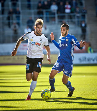 Örebros Daniel Björnkvist och Sundsvalls Juan Jose