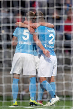 Malmö FFs Markus Rosenberg jublar med lagkamrater