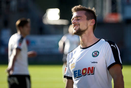 Örebros Filip Rogic deppar