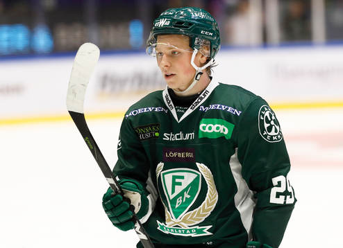 Färjestads Oskar Steen