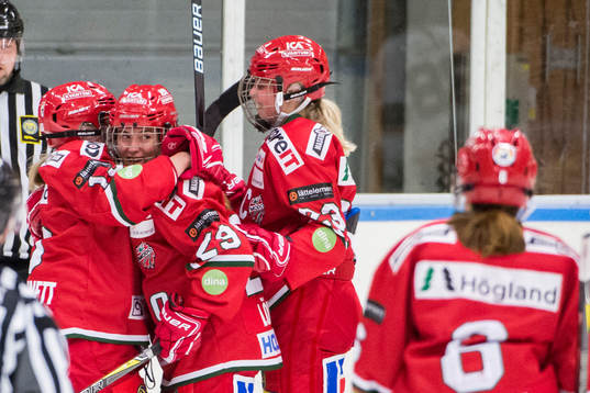 Modos Breanne Wilson-Bennett, Ellen Lövgren och Olivia
