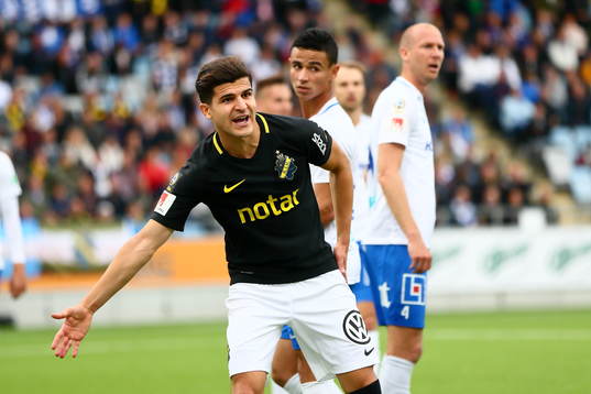 s Tarik Elyounoussi