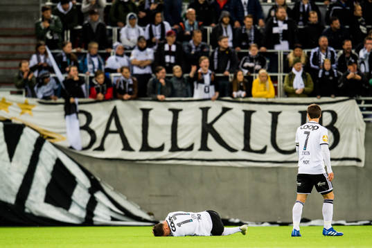 Jonathan Levi of Rosenborg with an injury