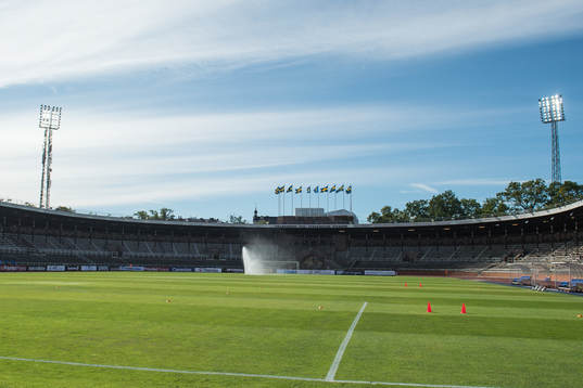 Interiör av Stadion innan fotbollsmatchen i Damallsvenskan