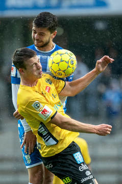 Elfsborgs Simon Olsson och IFK Göteborgs Fredrik Oldrup