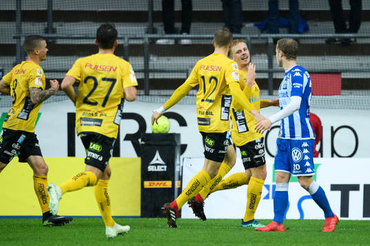 Elfsborgs Per Frick jublar