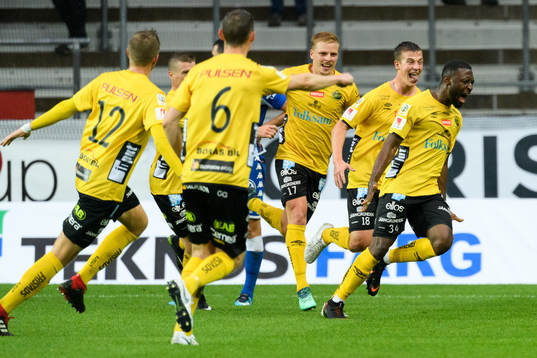 Elfsborgs Chinedu Obasi jublar