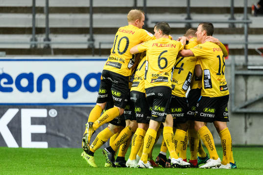 Elfsborgs spelare jublar