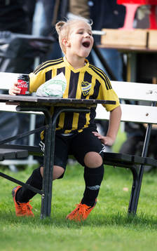 Hur länge kan man ha Coca Cola i munnen i Levins Cup som