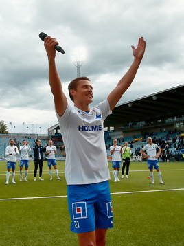Norrköpings Simon Thern och Norrköpings sjunger med