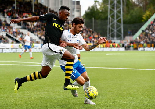 s Heradi Rashidi och Norrköpings David Moberg Karlsson