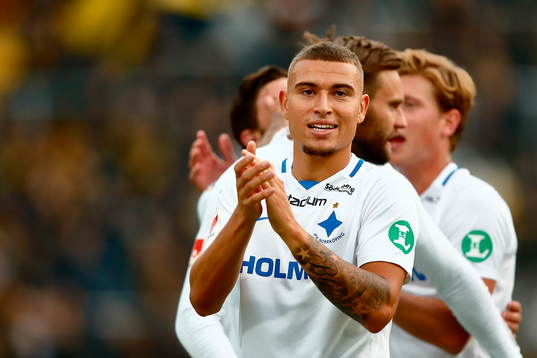 Norrköpings Jordan Larsson jublar