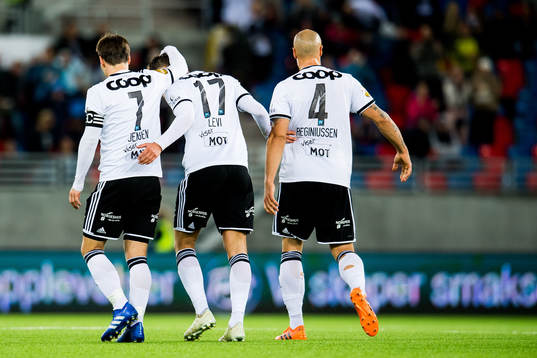 Jonathan Levi of Rosenborg celebrates with Mike Jensen and