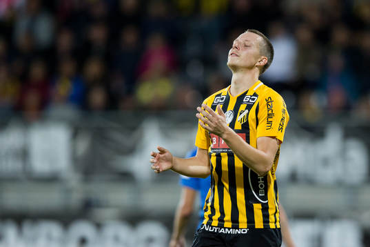 Häckens Viktor Lundberg deppar