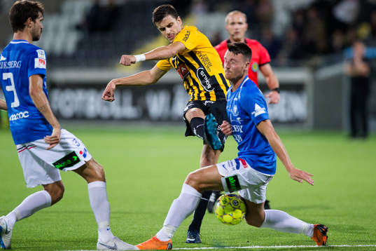 Häckens Alexander Jeremejeff med ett skottförsök