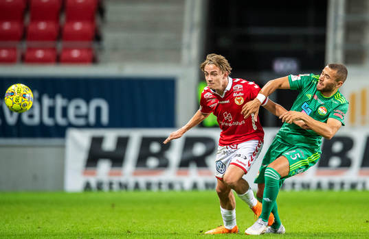 Kalmars Isak Magnusson och Dalkurds Malkolm Moenza