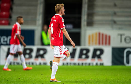 Kalmars Rasmus Elm fick känningar i baksidan av låret och