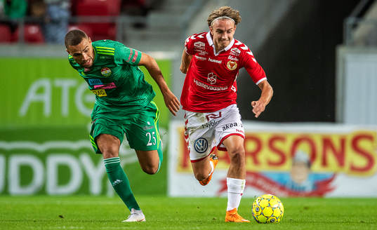 Kalmars Isak Magnusson och Dalkurds Malkolm Moenza