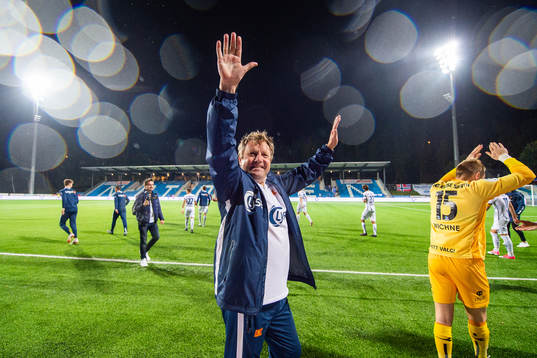 Bläddra bland fler bilder av Football, OBOS-ligaen, Notodden - Viking