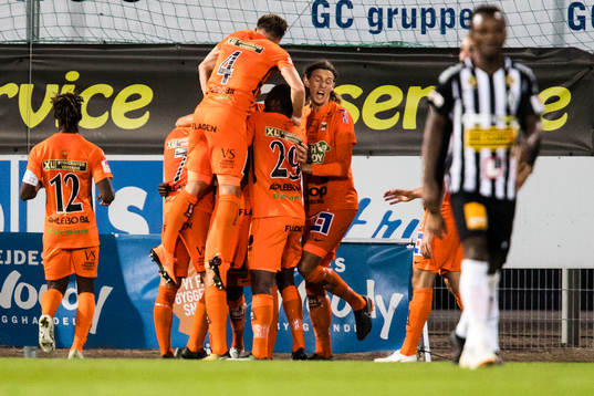 Bläddra bland fler bilder av Fotboll, Superettan, Landskrona - Varberg
