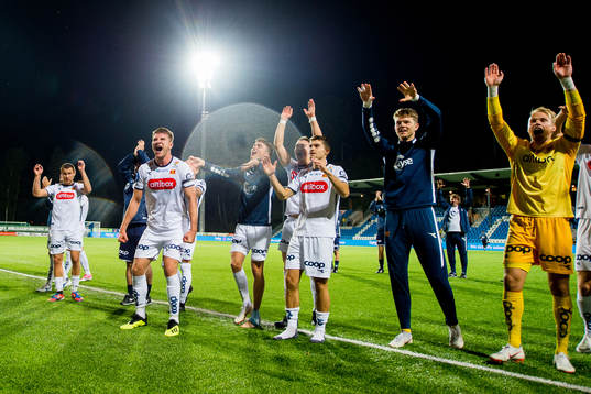 Axel Andresson, Ylldren Ibrahimaj, goalkeeper Amund Wichne