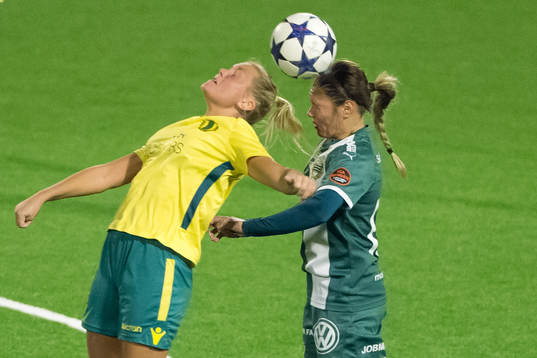 Bollstanäs Anna Thim och Lauren Kaskie