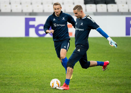 Mikkel Agger of Sarpsborg 08 and goalkeeper Aleksandr