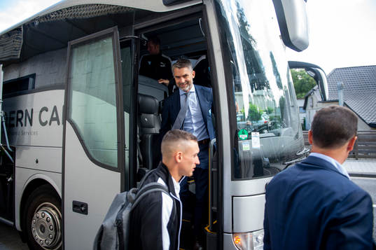 CEO Niclas Carlnén arrive at their hotel