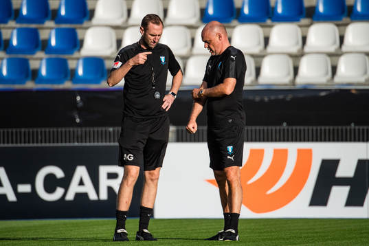 Head coach Uwe Rösler and assistant coach Andreas Georgson