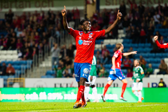 Helsingborgs Mamudu Moro jublar