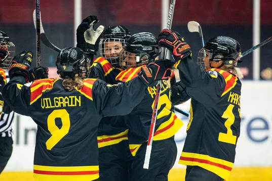 Brynäs Jennifer Wakefield jublar