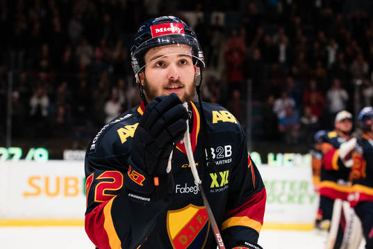 Djurgårdens Emil Bemström jublar