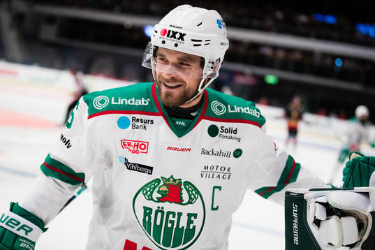 Rögles Craig Schira jublar