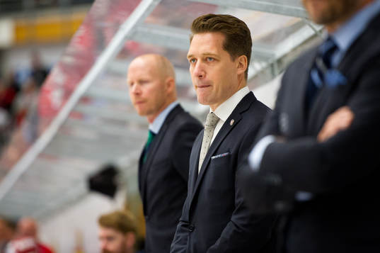 Växjös tränare Sam Hallam