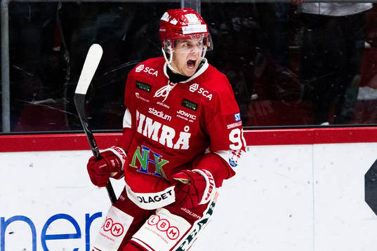 Timrås Filip Hållander jublar