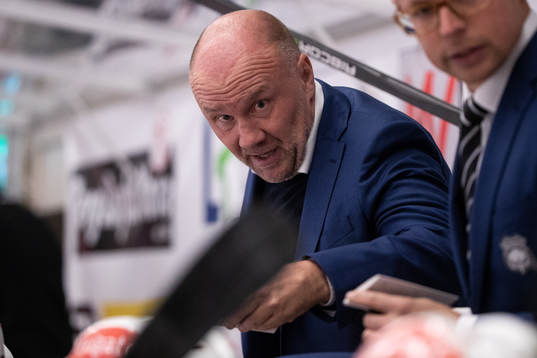 Malmö Redhawks tränare Peter Andersson  i ishockeymatchen