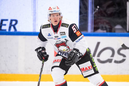 Malmö Redhawks Emil Sylvegård   i ishockeymatchen i SHL